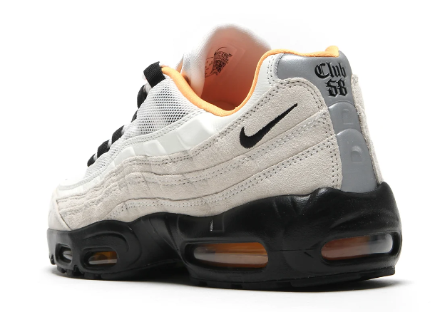 Nike SB FC Pack Air Max 95 – Sail / Black / Laser Orange