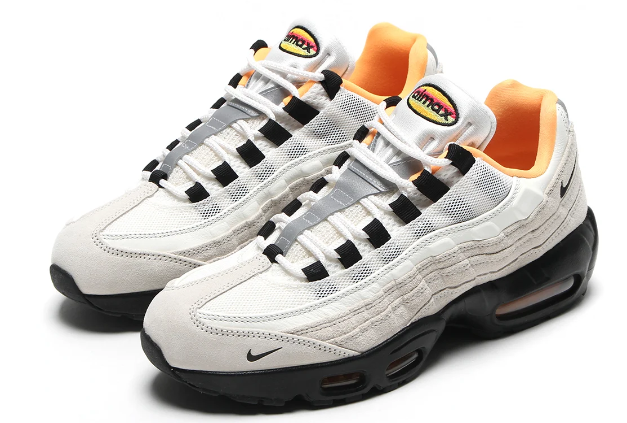 Nike SB FC Pack Air Max 95 – Sail / Black / Laser Orange