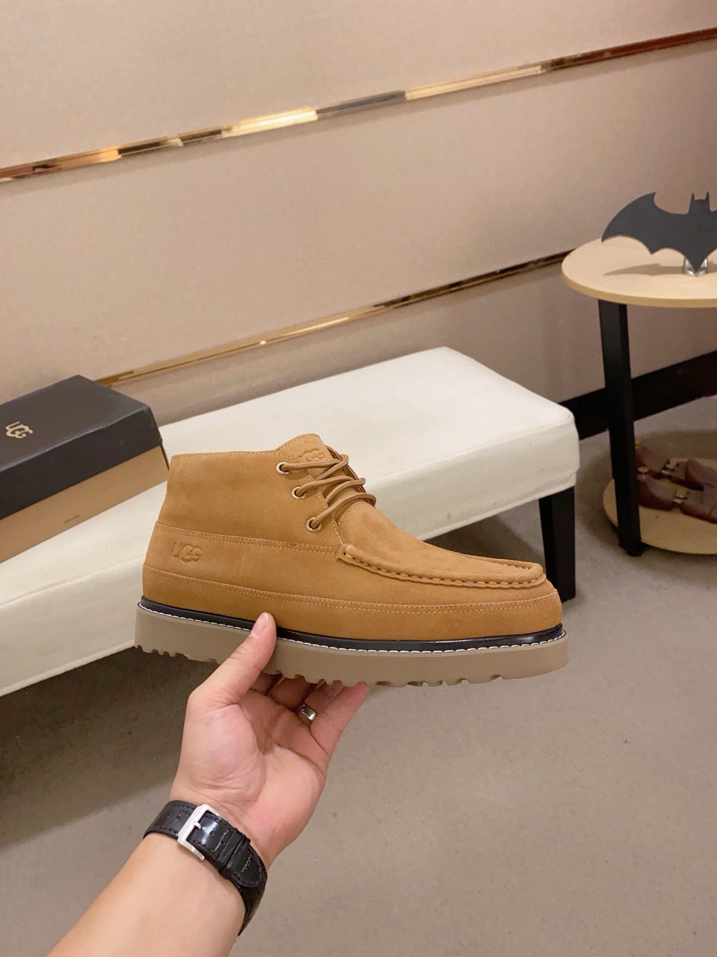 UGG Men's Suede Chukka Boot – Sand
