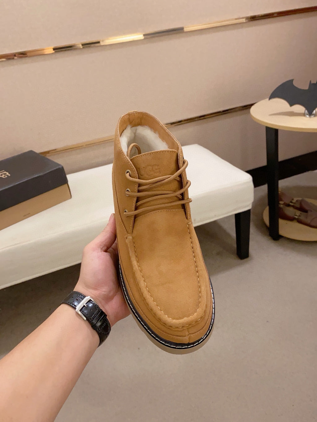 UGG Men's Suede Chukka Boot – Sand