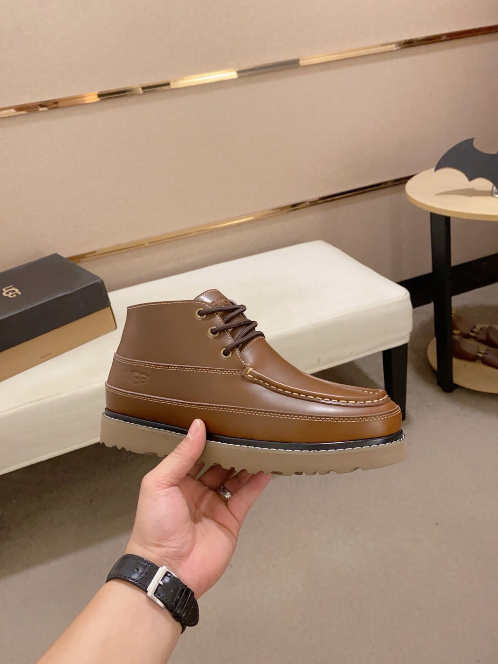 UGG Men's Leather Chukka Boot – Tan