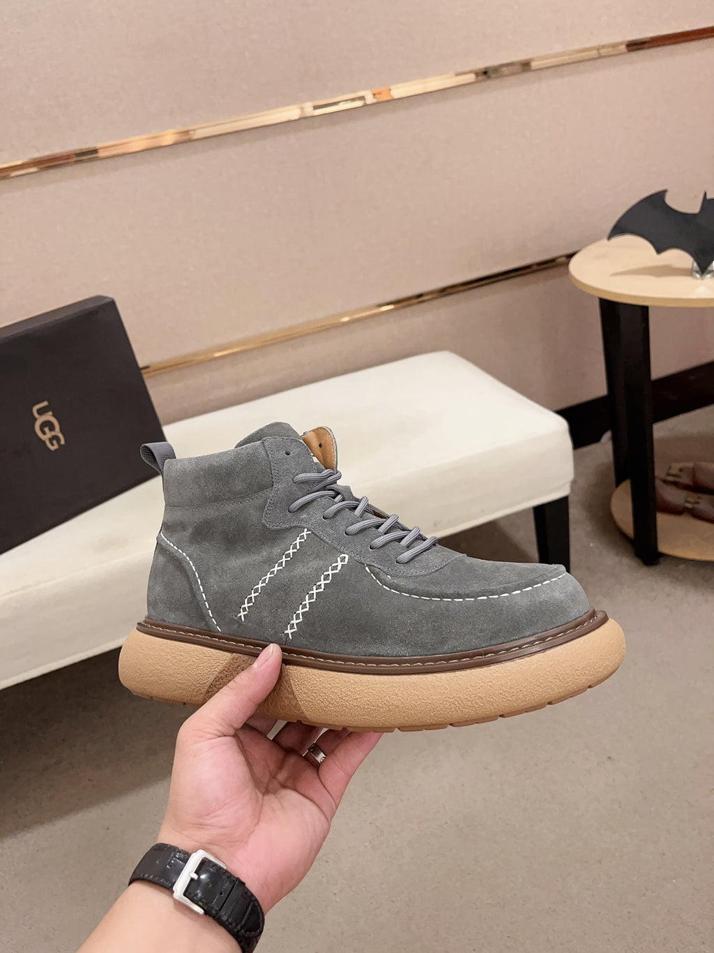 UGG Men's Suede Chukka Boot – Grey