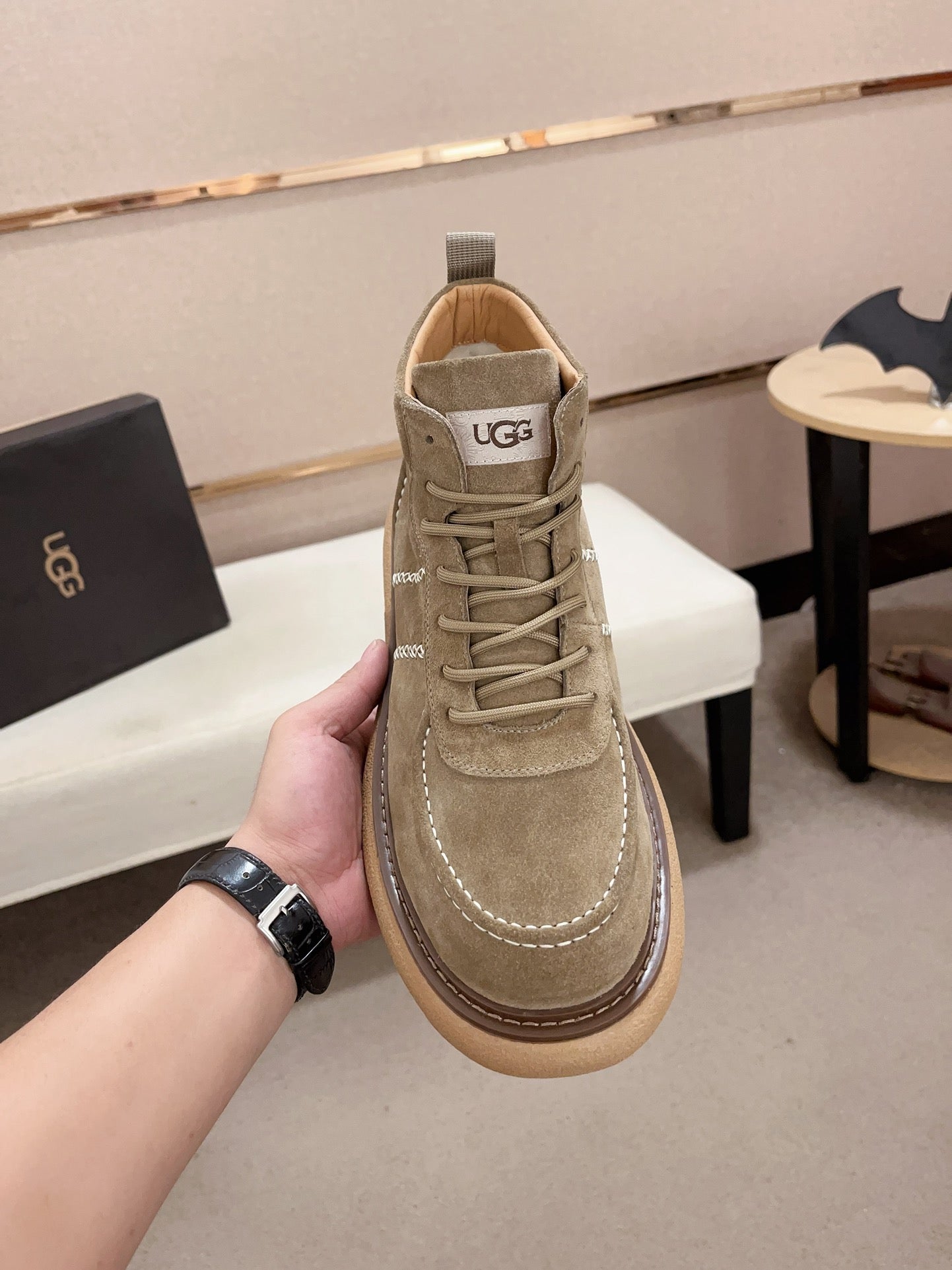 UGG Men's Suede Chukka Boot – Sand