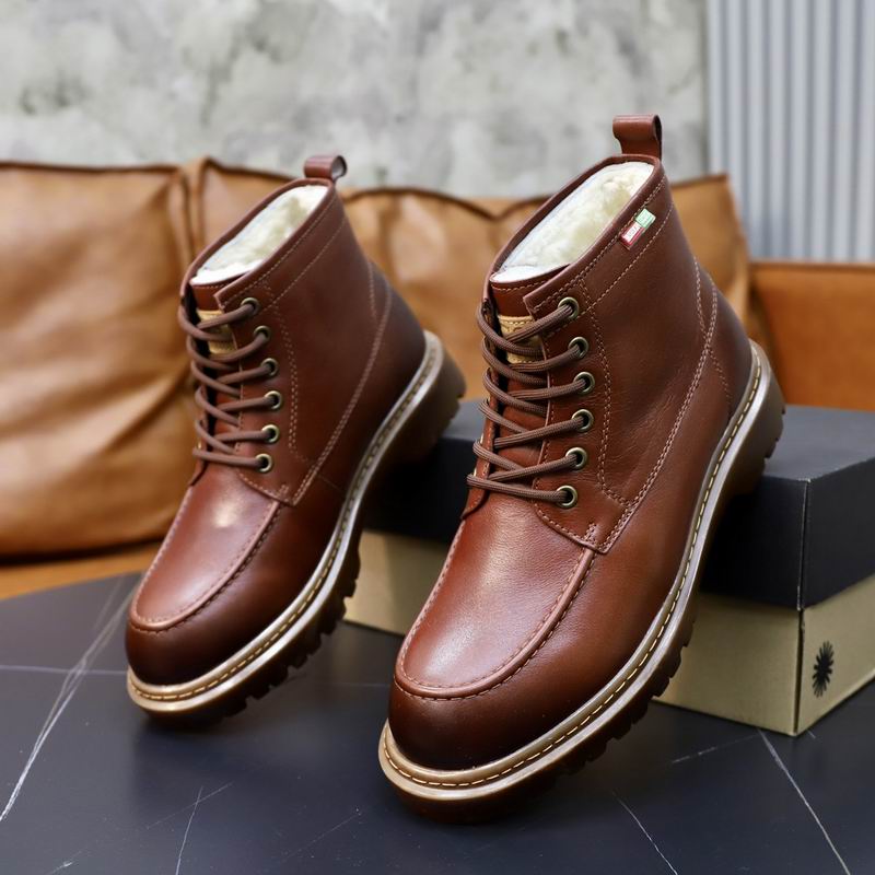 UGG Men's Leather Sherpa Moc-Toe Boot – Cognac